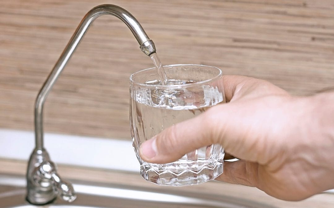 keep your home healthy and safe by adding a water filter to your tap